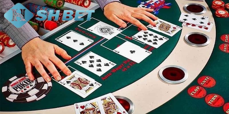 Vòng cược cơ bản trong luật chơi Poker Texas Hold'em